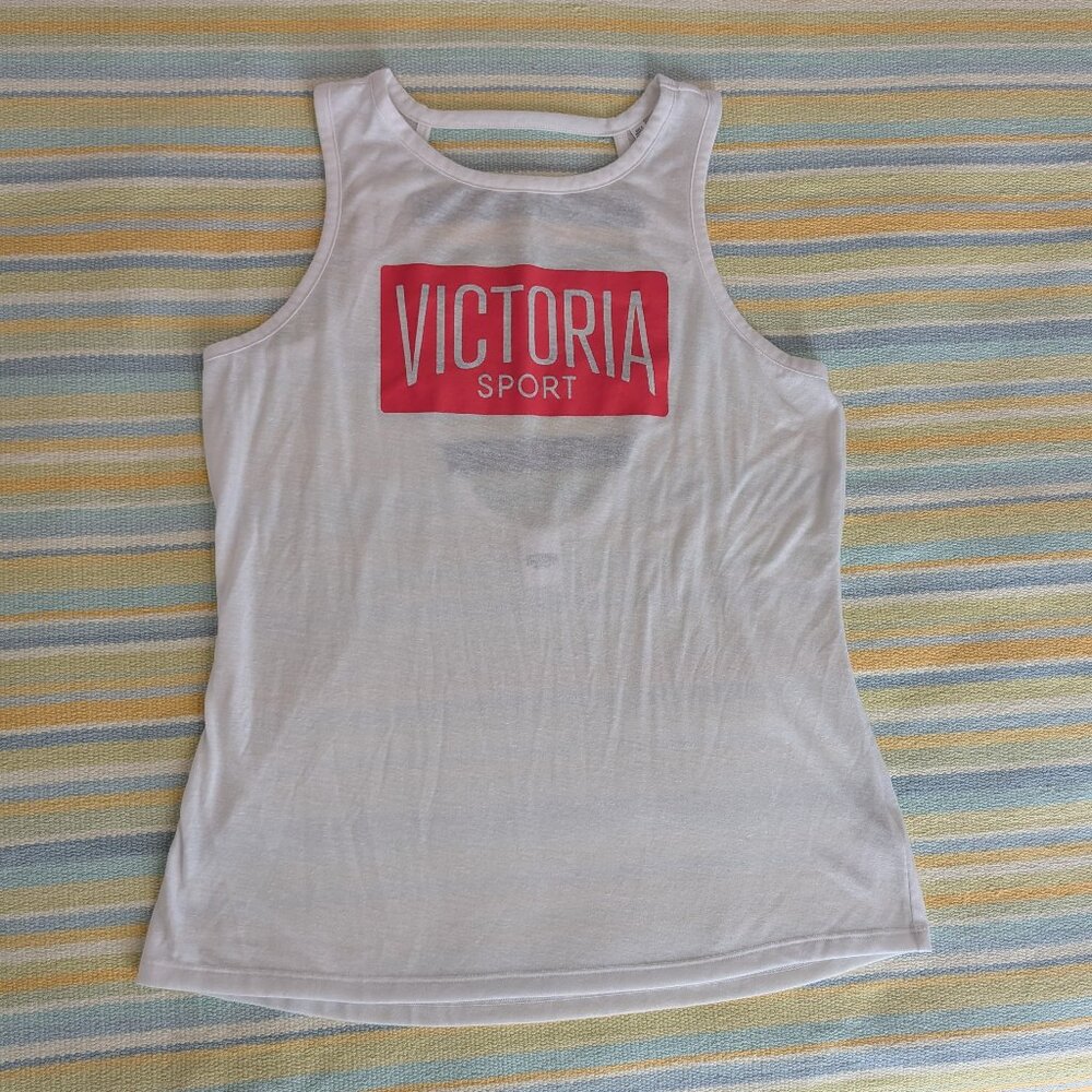 ⭐ White Victoria Sport tank top size Large